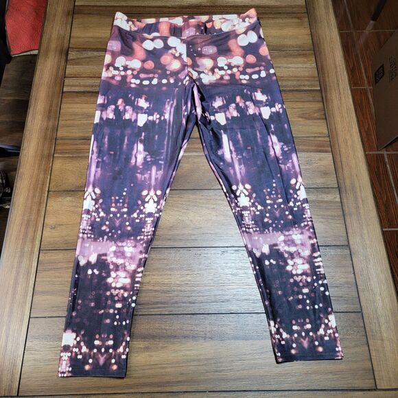 American Eagle Outfitters Leggings Night City Scenery Graphic - Size XL - Picture 1 of 4